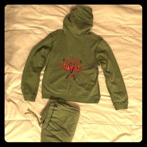 True Grit Sweat suit